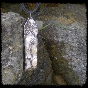 Flower pendant