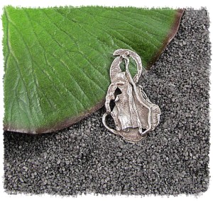Dee's pendant "Up"
